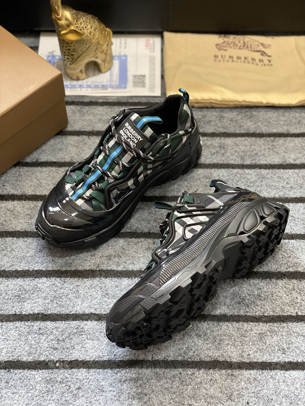 Burberry men shoes 1：1 quality-373