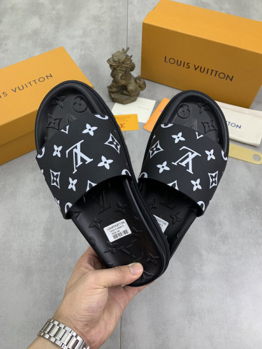 LV men slippers AAA-1163