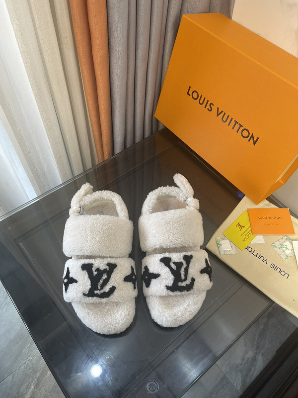 LV women Sandals 1：1 Quality-500