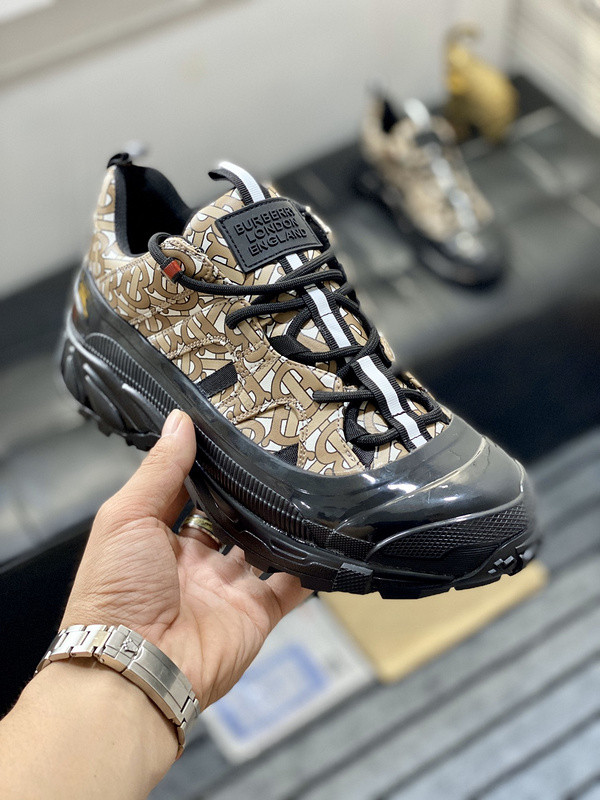 Burberry men shoes 1：1 quality-378