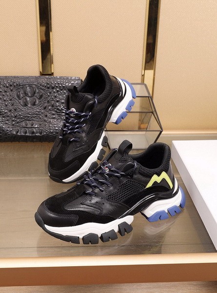 Moncler Men shoes 1：1 quality-014
