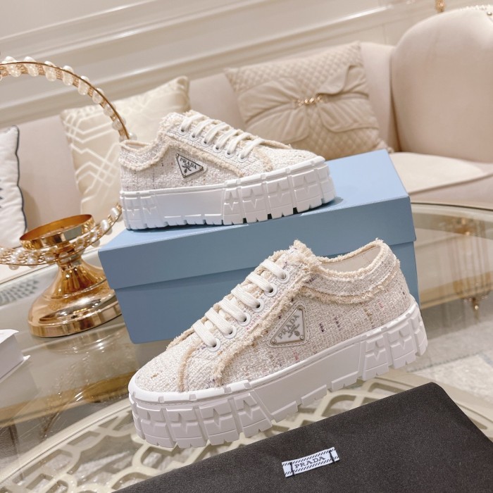 Prada women shoes 1：1 quality-352