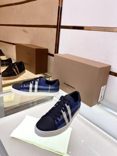 Burberry men shoes 1：1 quality-367