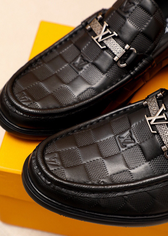 LV Men shoes 1：1 quality-4607