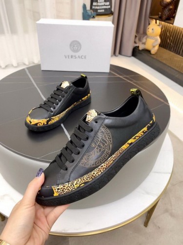 Versace Men Shoes 1：1 Quality-529