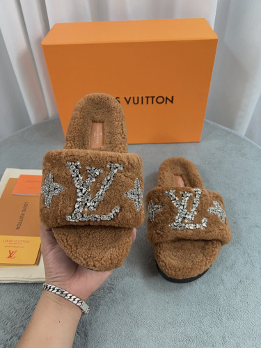 LV women Sandals 1：1 Quality-601