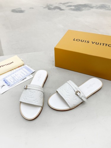 LV women Sandals 1：1 Quality-466