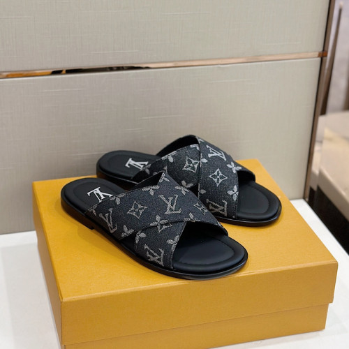 LV Sandals 1：1 Quality-676