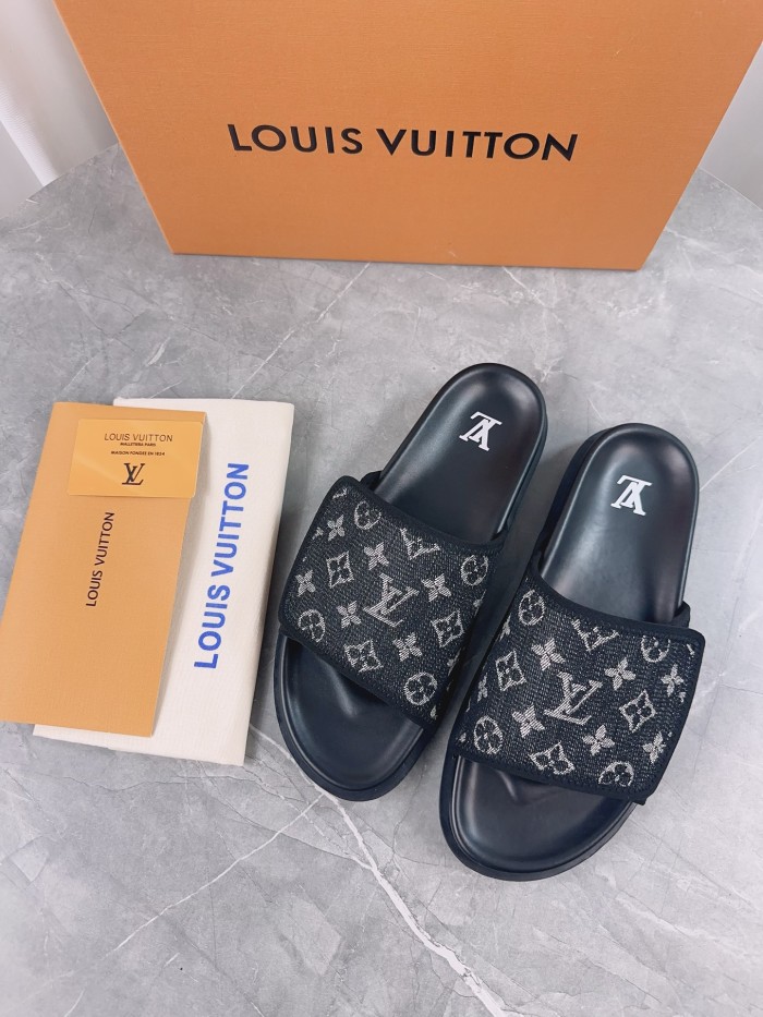 LV women Sandals 1：1 Quality-768