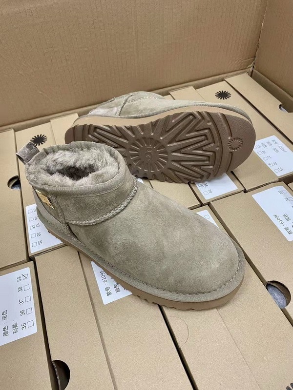 UG Boots Women-086