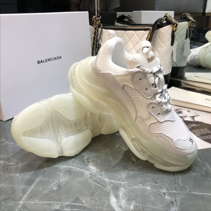 B 17FW Tripe-S High End Sneaker-040