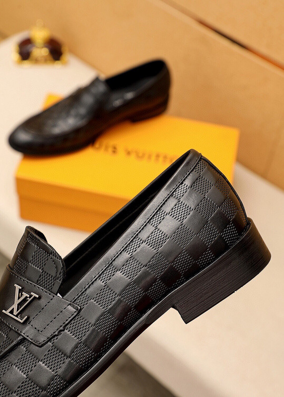 LV Men shoes 1：1 quality-4606