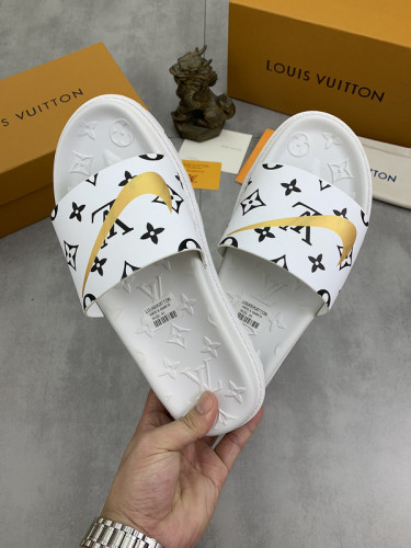 LV men slippers AAA-1168