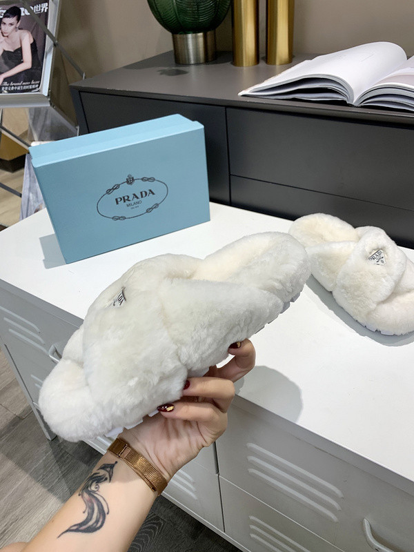 Prada women shoes 1：1 quality-387