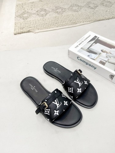 LV women Sandals 1：1 Quality-712