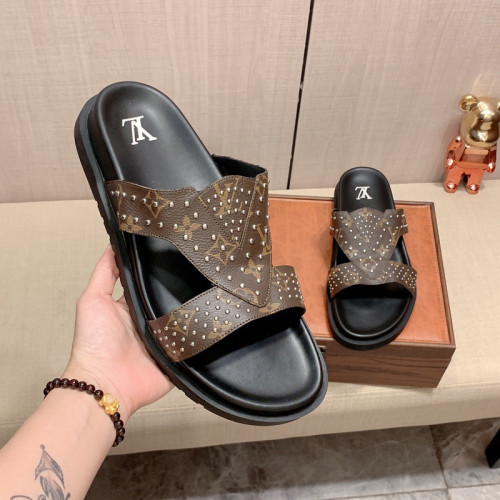 LV Sandals 1：1 Quality-750