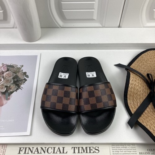 LV men slippers AAA-974