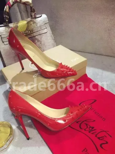 Super Max Christian Louboutin Custom High Heel-080