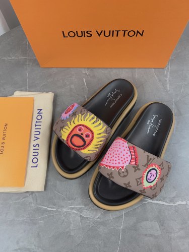 LV Sandals 1：1 Quality-542