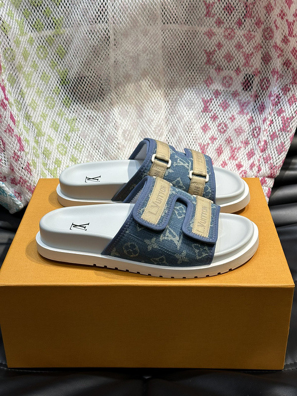 LV Sandals 1：1 Quality-828