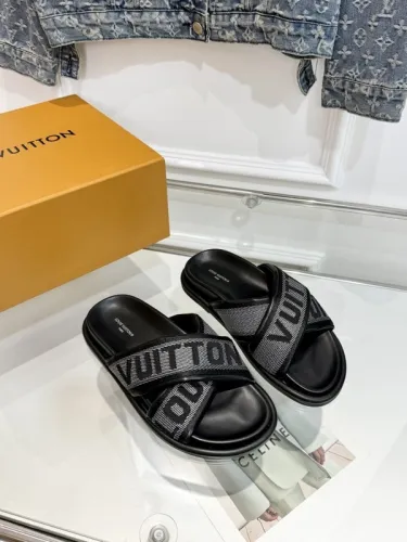 LV women Sandals 1：1 Quality-780
