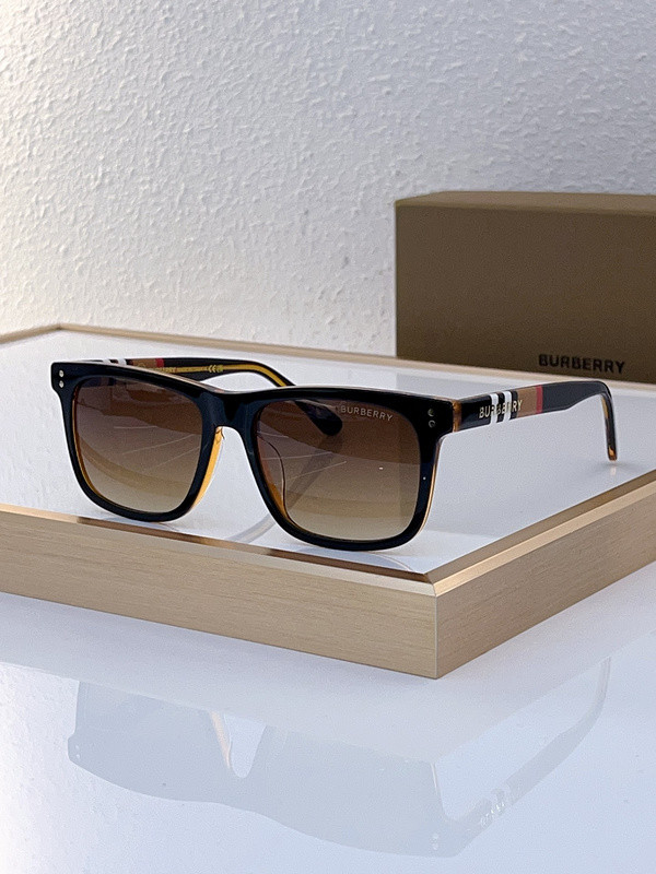 Burberry Sunglasses AAAA-2622