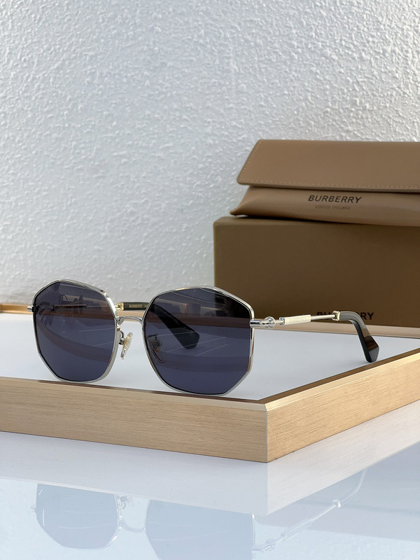 Burberry Sunglasses AAAA-2503