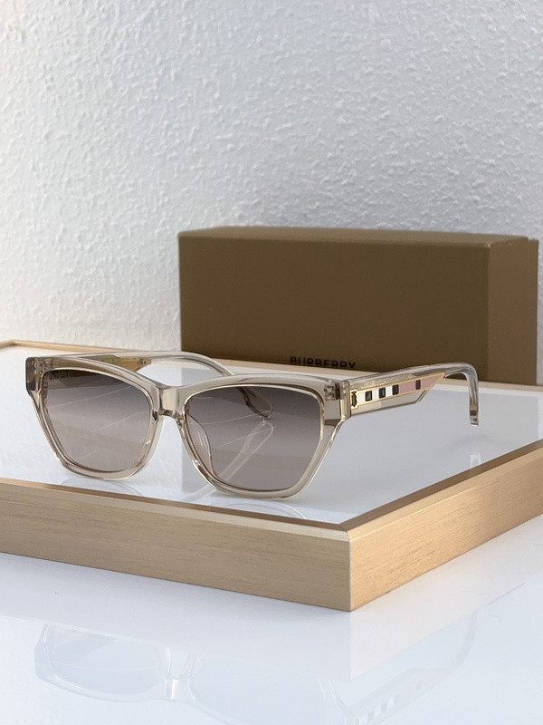 Burberry Sunglasses AAAA-2551