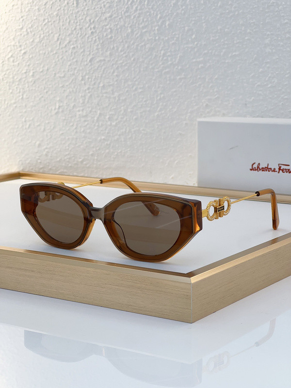 Ferragamo Sunglasses AAAA-810