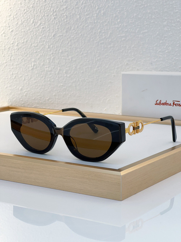 Ferragamo Sunglasses AAAA-809