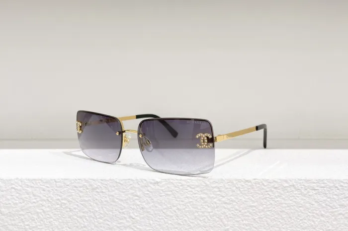 CHNL Sunglasses AAAA-4004
