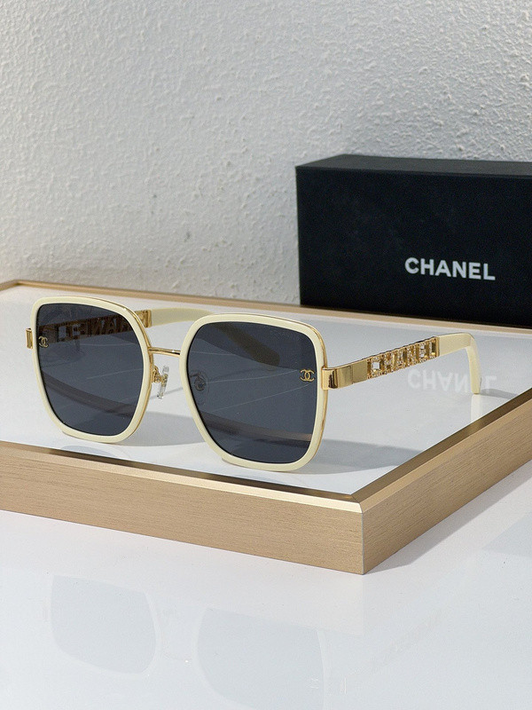 CHNL Sunglasses AAAA-3806