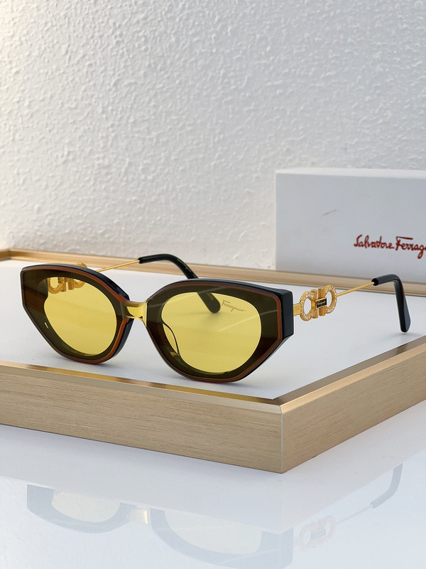 Ferragamo Sunglasses AAAA-811