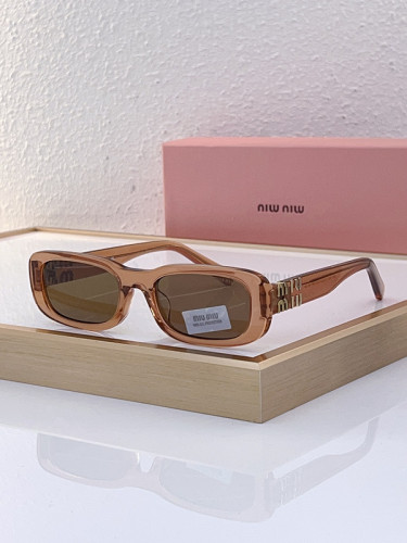 Miu Miu Sunglasses AAAA-948