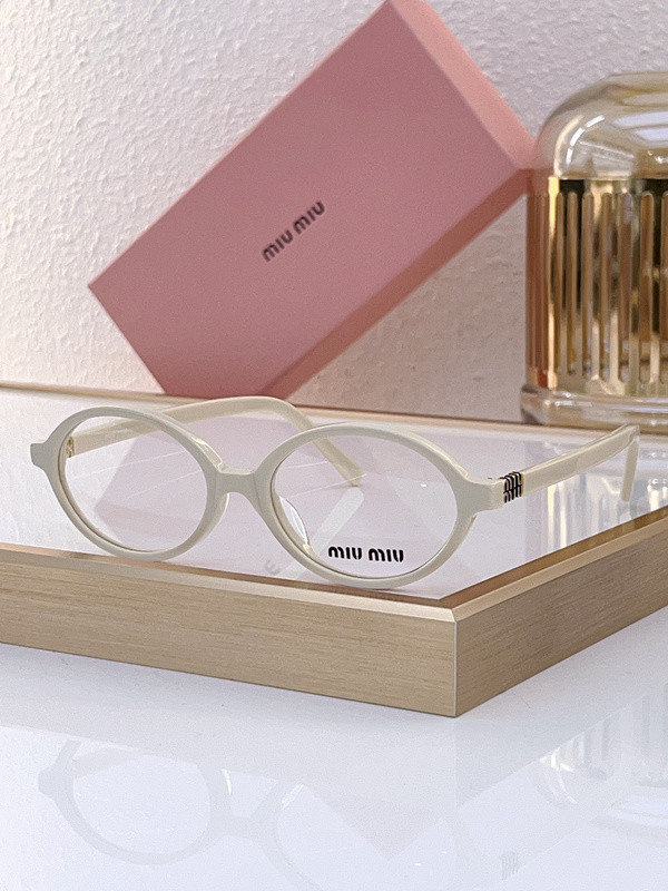 Miu Miu Sunglasses AAAA-1032