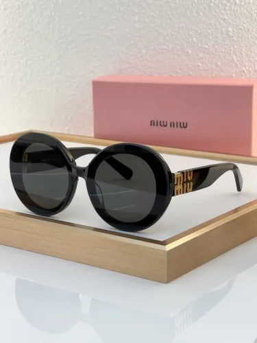 Miu Miu Sunglasses AAAA-932