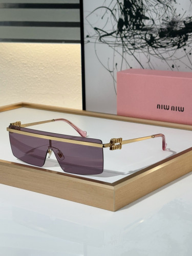 Miu Miu Sunglasses AAAA-1045