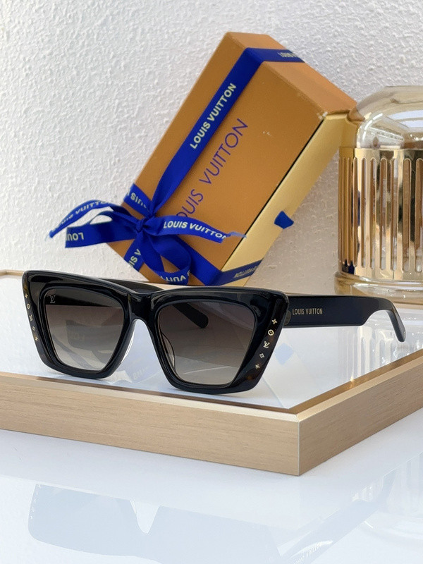 LV Sunglasses AAAA-4546