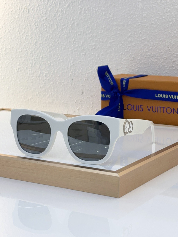LV Sunglasses AAAA-4459