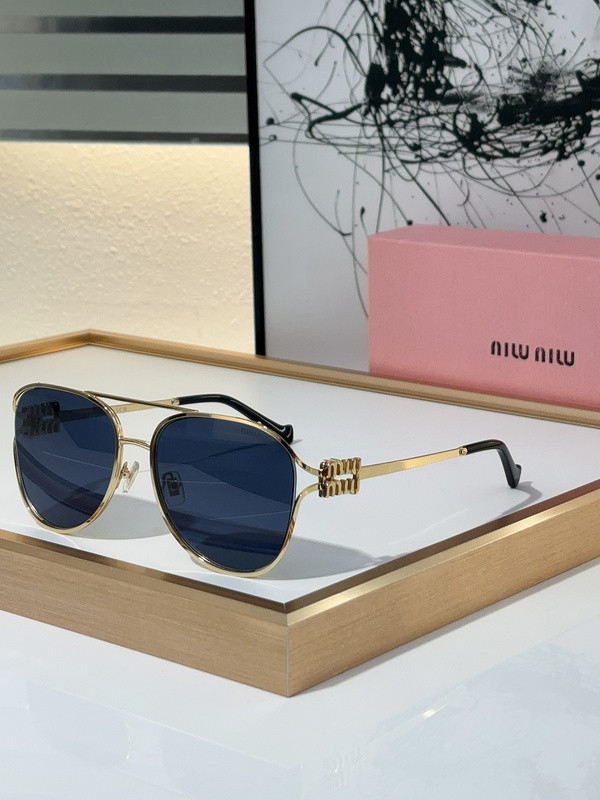 Miu Miu Sunglasses AAAA-1056