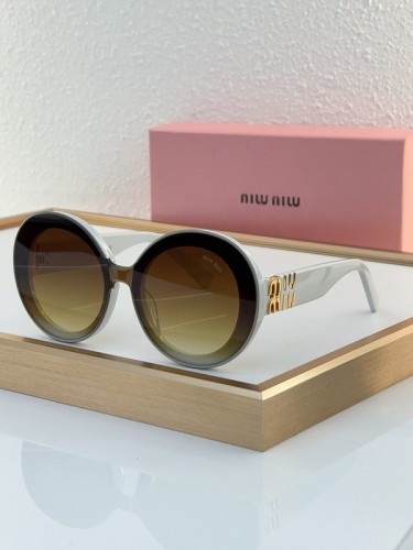 Miu Miu Sunglasses AAAA-936