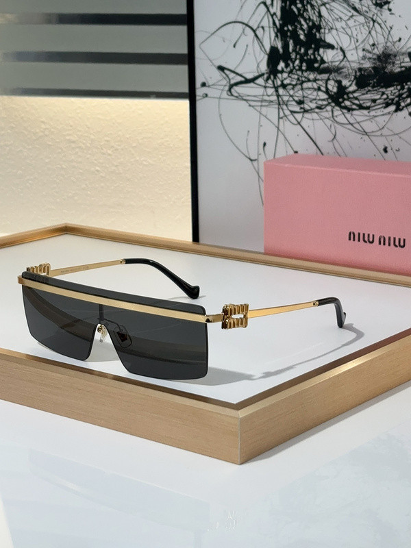 Miu Miu Sunglasses AAAA-1041