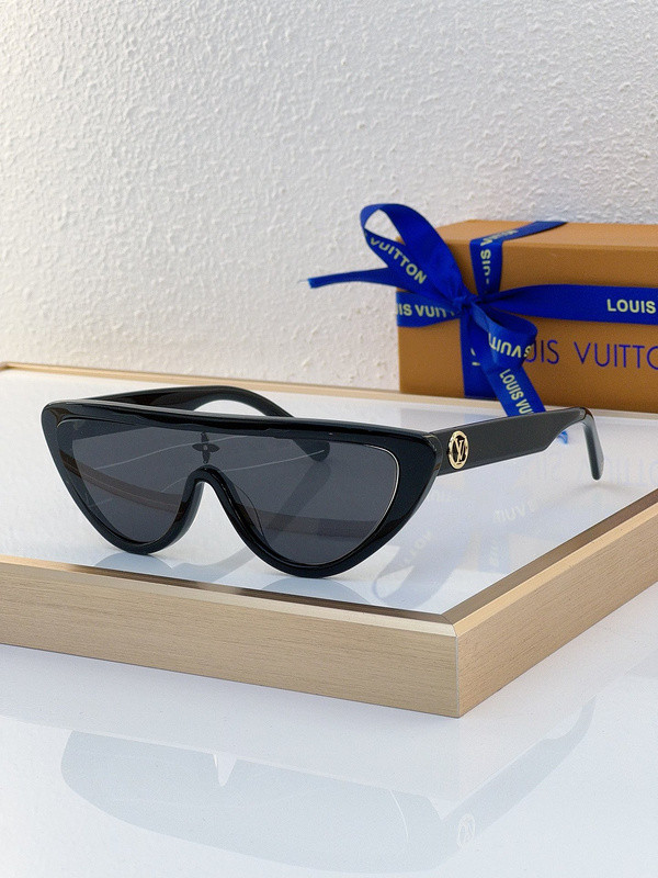 LV Sunglasses AAAA-4528