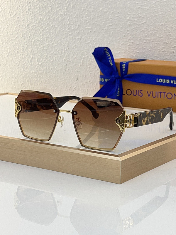 LV Sunglasses AAAA-4566