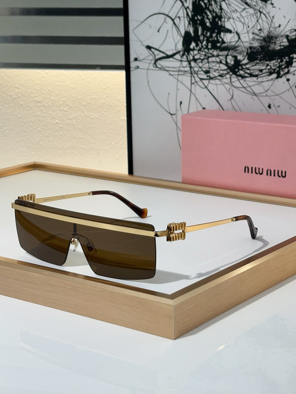 Miu Miu Sunglasses AAAA-1043