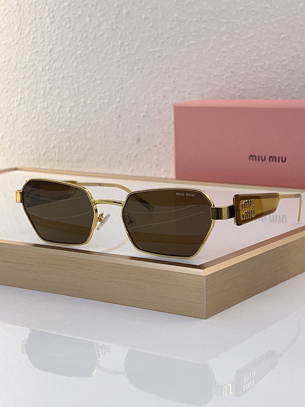 Miu Miu Sunglasses AAAA-962