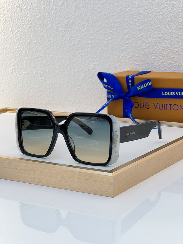 LV Sunglasses AAAA-4516