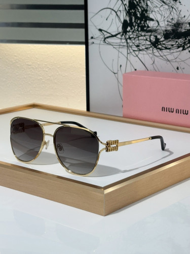 Miu Miu Sunglasses AAAA-1052