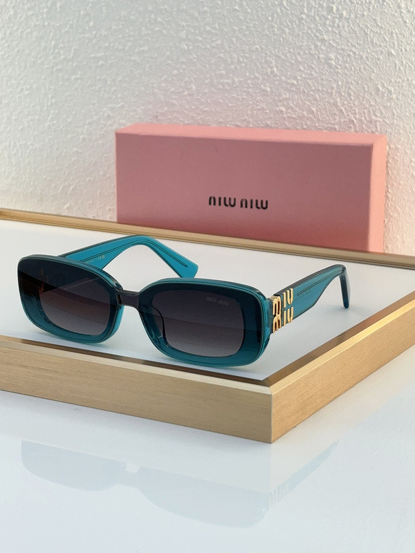 Miu Miu Sunglasses AAAA-943