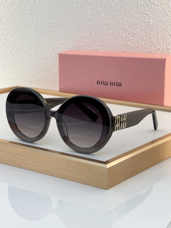 Miu Miu Sunglasses AAAA-934